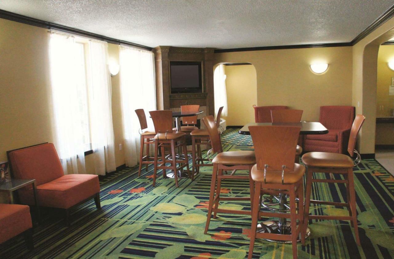 La Quinta Inn & Suites Τούλσα Εξωτερικό φωτογραφία