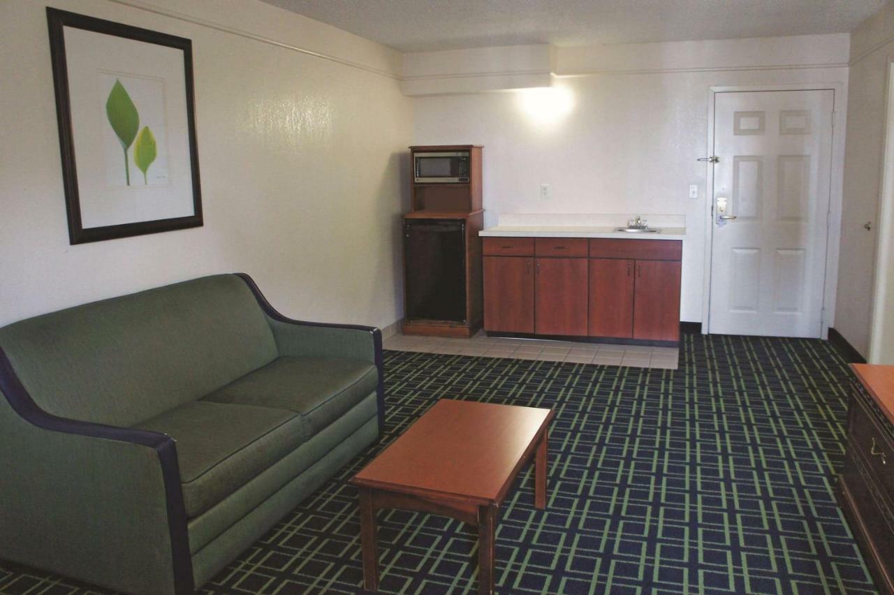 La Quinta Inn & Suites Τούλσα Εξωτερικό φωτογραφία